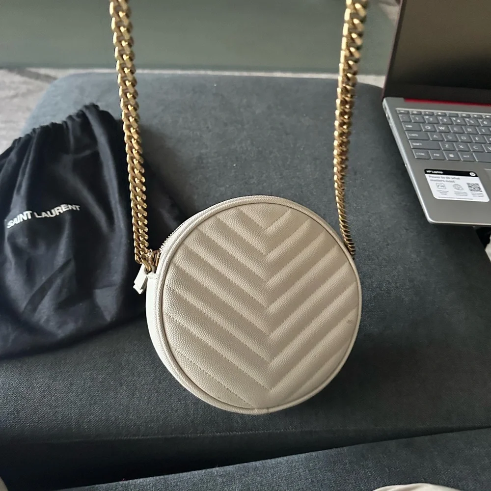 Vinyle leather crossbody Saint Laurent round bag - Picture 2 of 4